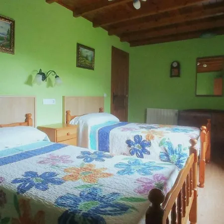 Rurales San Tirso Del Eo Ferienhaus *